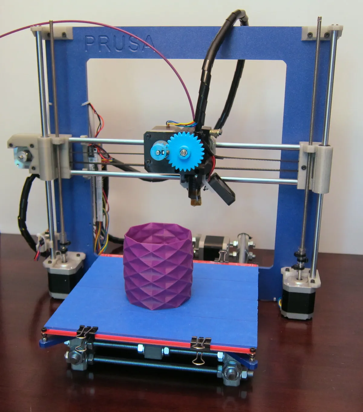 Desktop 3D printer for beginners